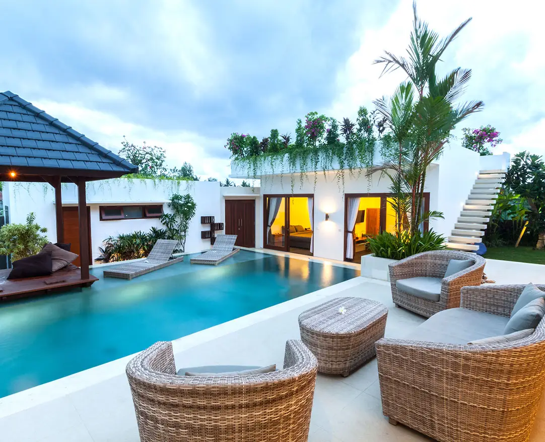 Villa with pool